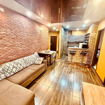 באטומי Marnika Apartment מראה חיצוני תמונה