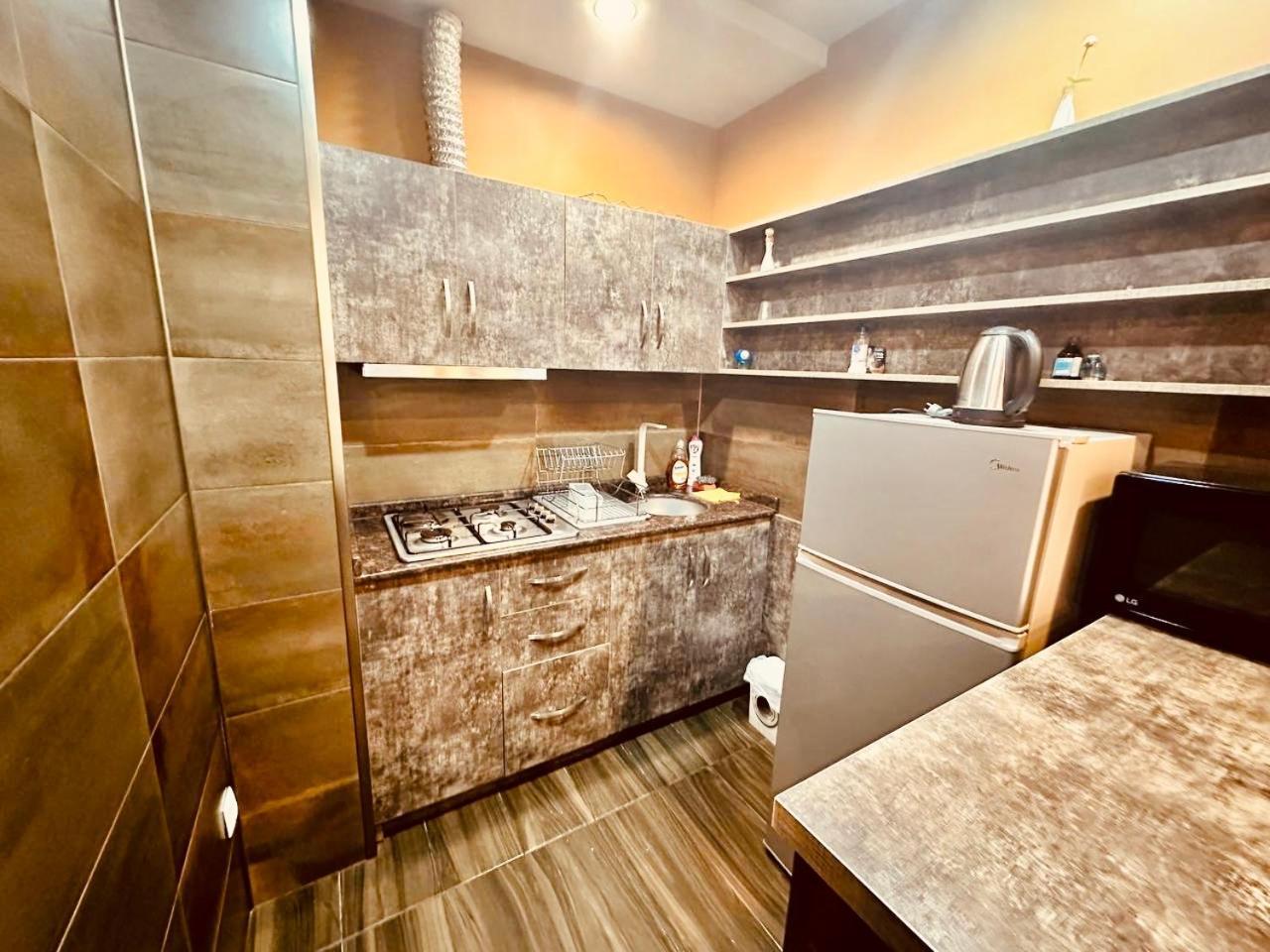 באטומי Marnika Apartment מראה חיצוני תמונה
