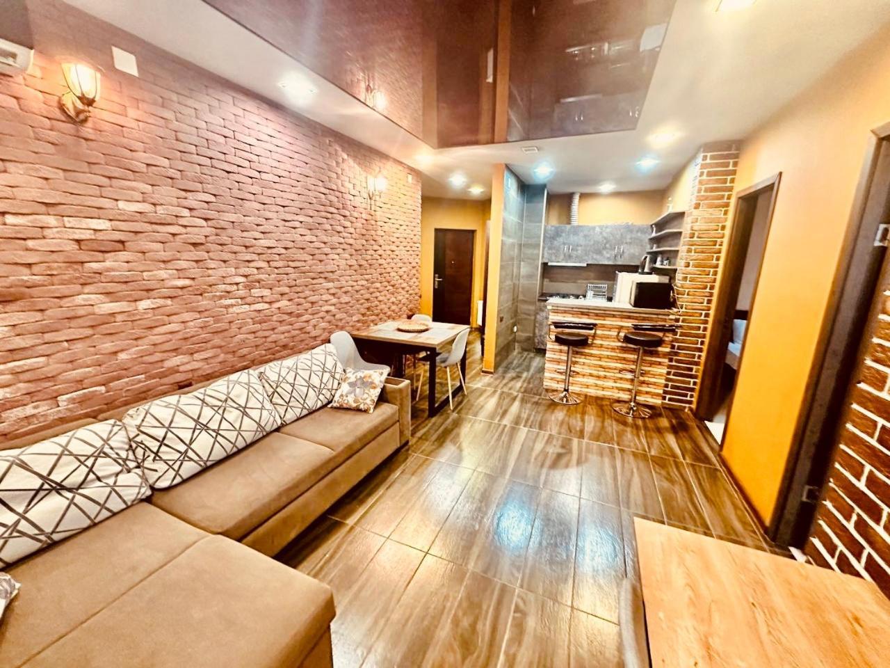 באטומי Marnika Apartment מראה חיצוני תמונה